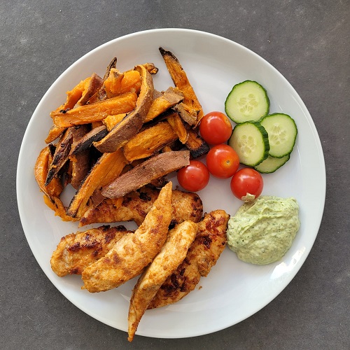 Zoete Aardappelfriet Met Kip Menuut